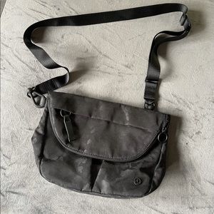 Lululemon All Night Festival Bag